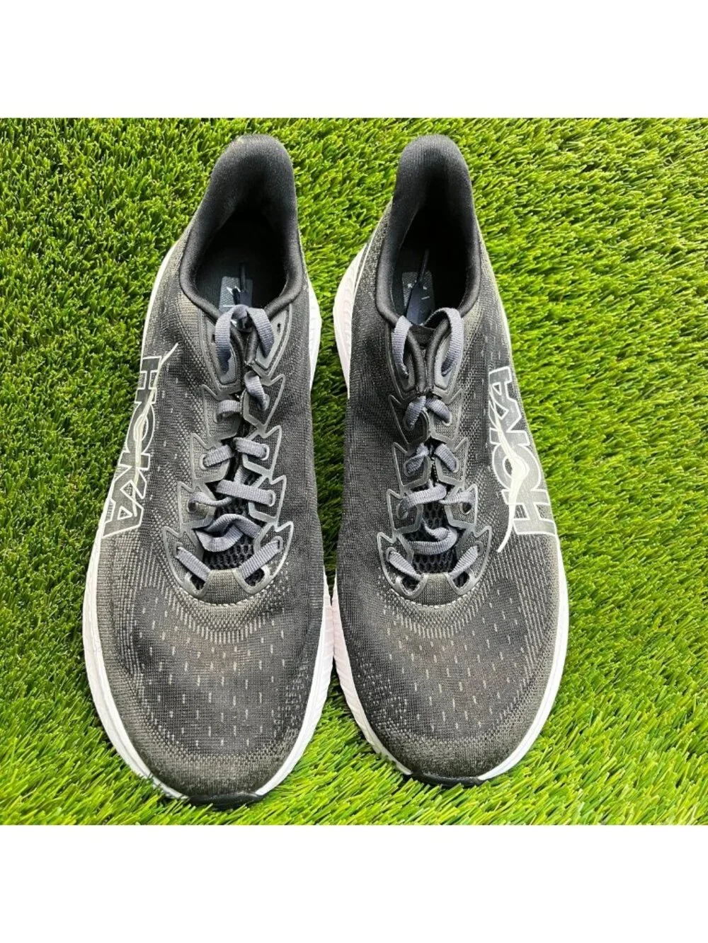 Hoka One One Mach 6 Mens Size 12 Black White Athletic Running Shoes Sneakers